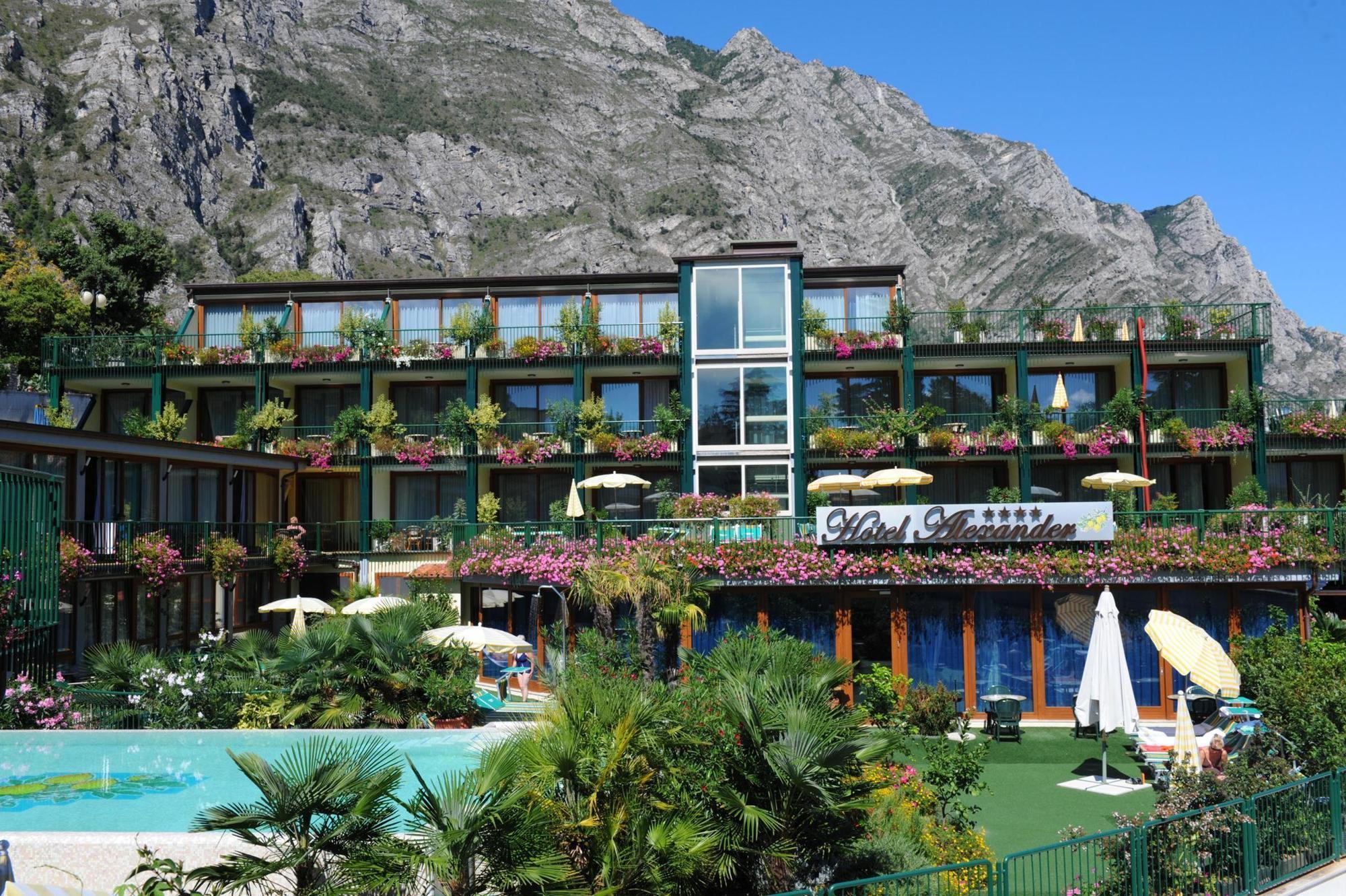 Hotel Alexander Limone sul Garda Bagian luar foto